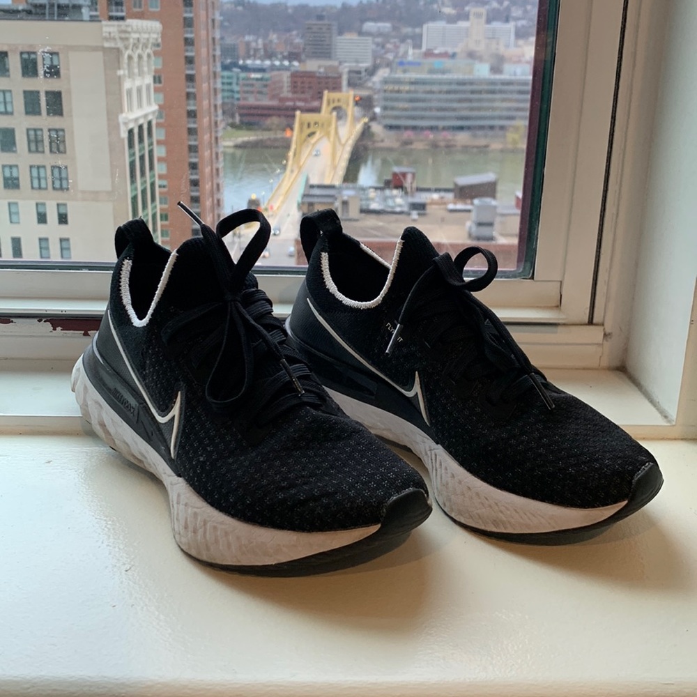 Nike React Infinity Flyknit in Black Size 7